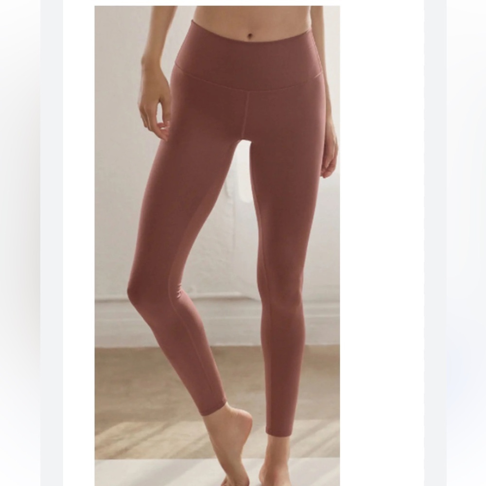 ALO Yoga 7/8 High Waist Airlift Leggings